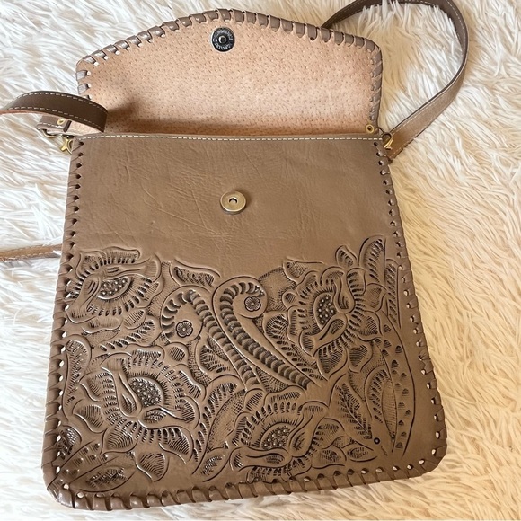 Floral Embossed Crossbody Bag Western Handmade Purse Tan Removeable Strap - Picture 8 of 8